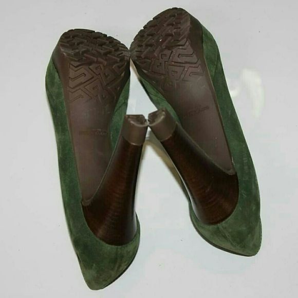 Green Suede Platforms - Picture 2 of 4
